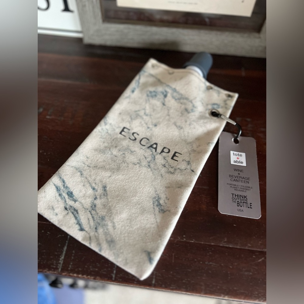 Canvas wine/beverage canteen